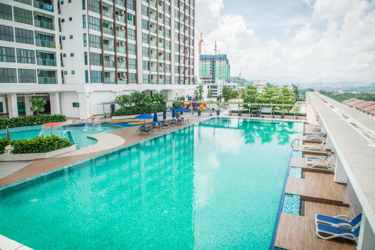 Amerin Mall & Suites Seri Kembangan Kültér fotó
